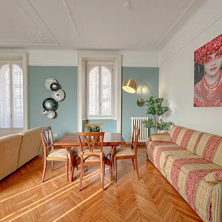 De Amicis 29 - Duomo - Sant'ambrogio Apartment
